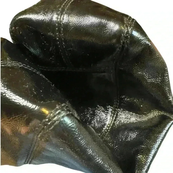 Coach Mia Patent Mini Maggie - Picture 11 of 16